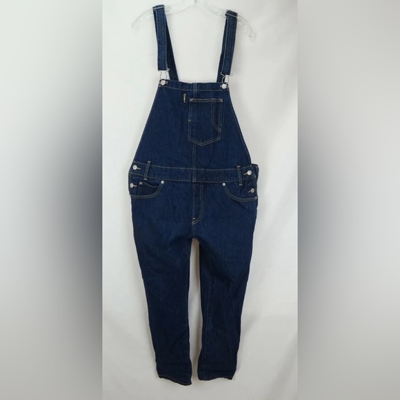 Levi's womens Denim Overalls in Easy Dark Blue SZ M retail $128 - Picture 1 of 8
